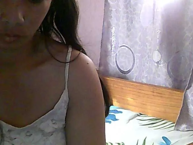 Live sex webcam photo for Razafiahh #284920601