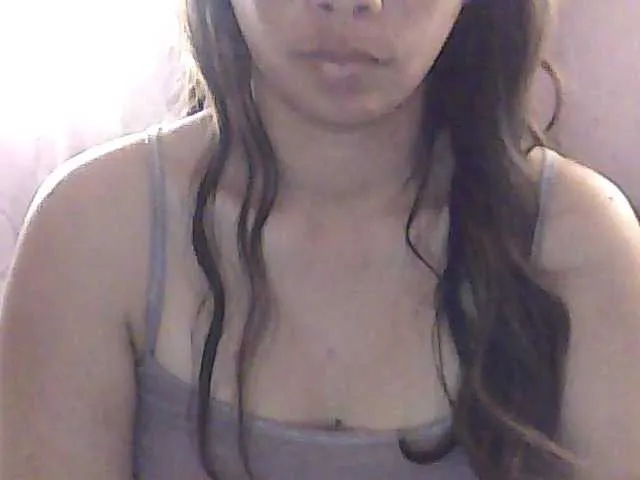 Live sex webcam photo for Razafiahh #287761591