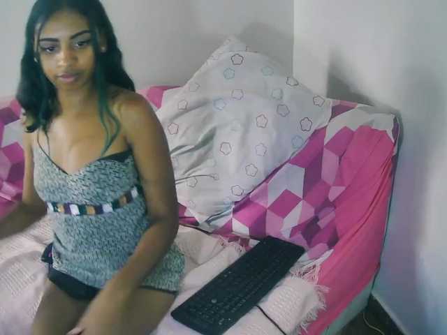 Live sex webcam photo for Rea-sandoval #273982095