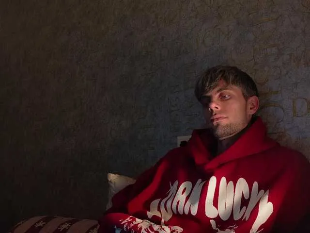 Live sex webcam photo for RealKey #290644722