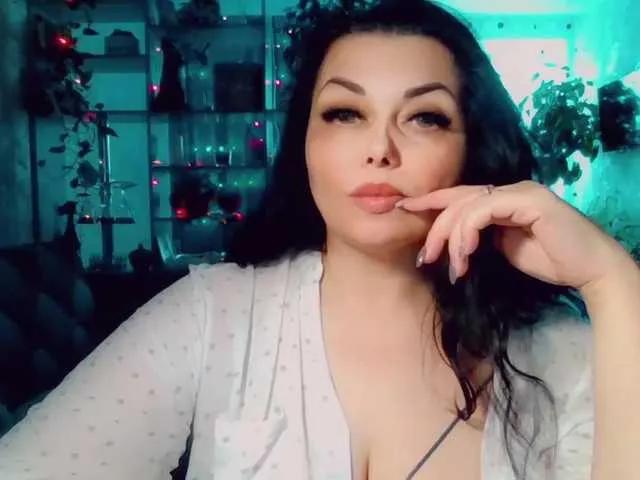 Live sex webcam photo for RealWorker #271929653