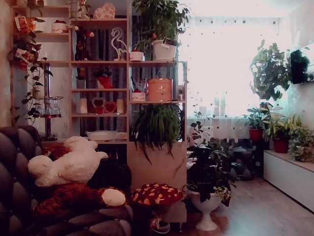 Live sex webcam photo for RealWorker #272339929