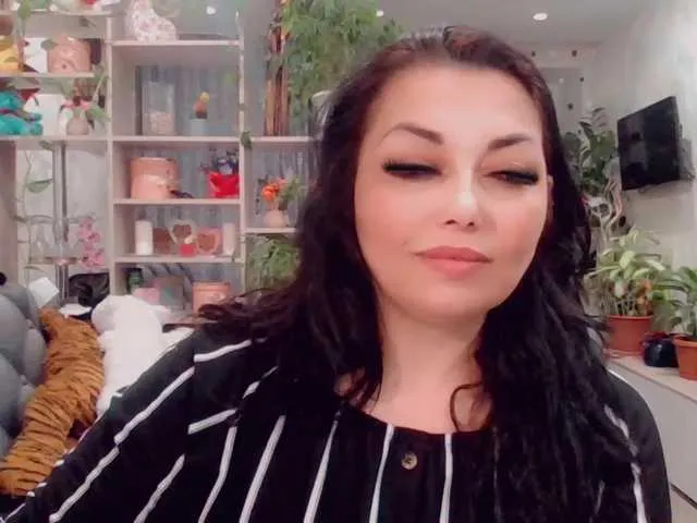 Live sex webcam photo for RealWorker #273129616