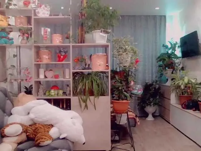 Live sex webcam photo for RealWorker #273434093