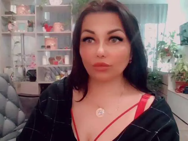 Live sex webcam photo for RealWorker #273580466