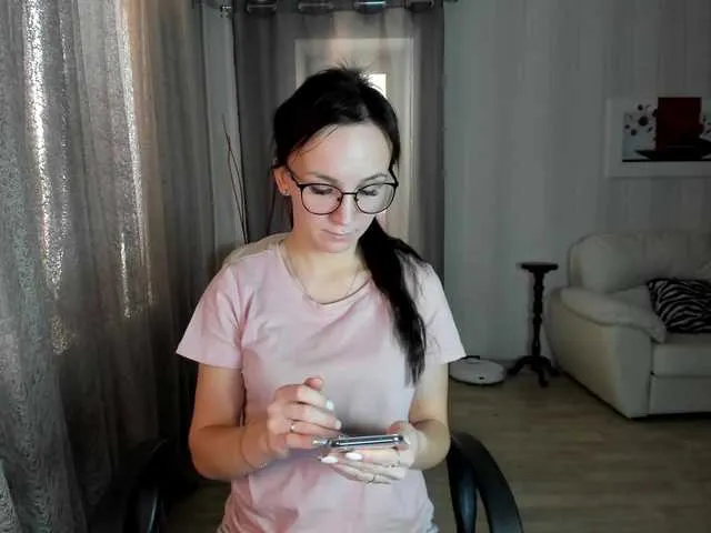 Live sex webcam photo for Rebecca112 #276612272