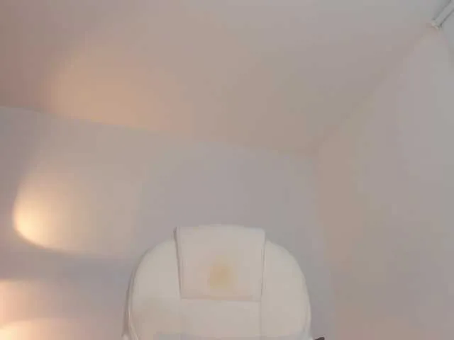 Live sex webcam photo for RebeccaBaxter #291632033
