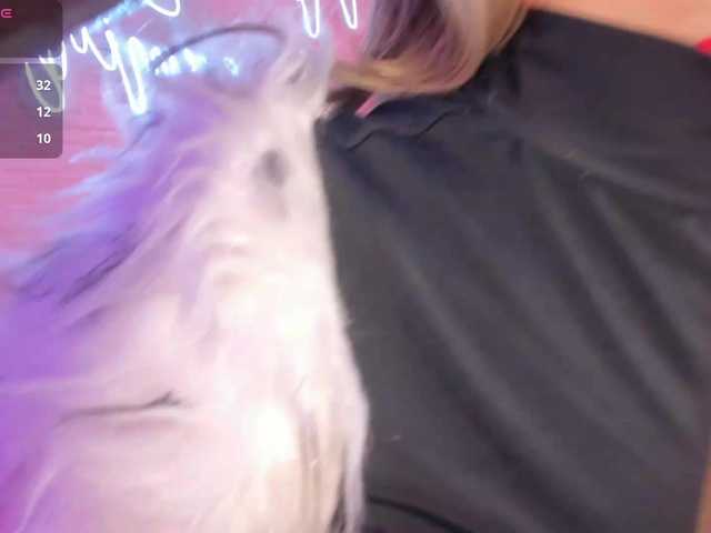 Live sex webcam photo for RebeccaHudson #290646186