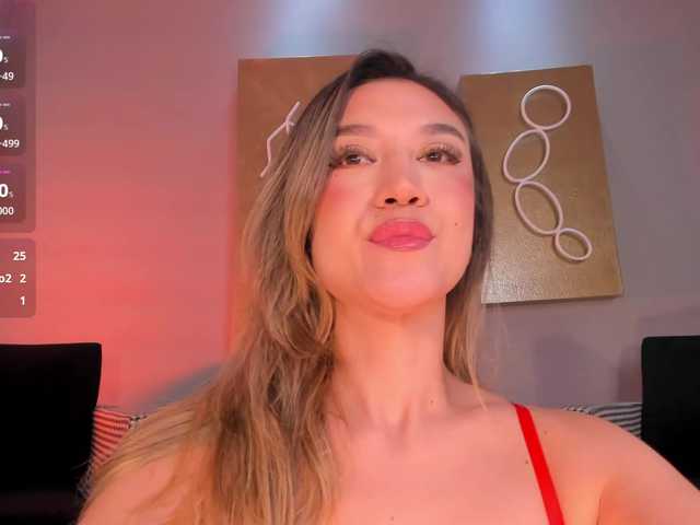 Live sex webcam photo for RebeccaHudson #292127917