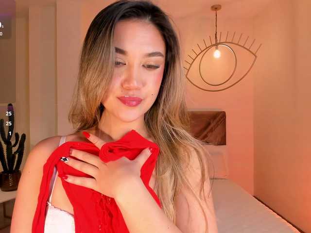 Live sex webcam photo for RebeccaHudson #292311353