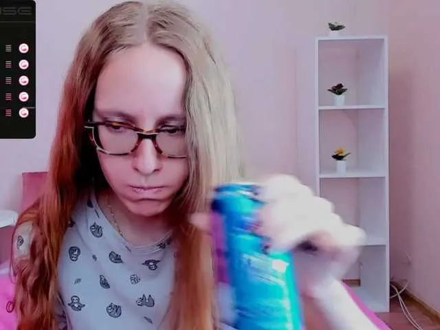 Live sex webcam photo for RebeccaHumm #274439649