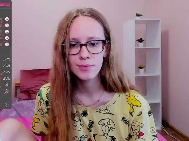 Live sex webcam photo for RebeccaHumm #274511456
