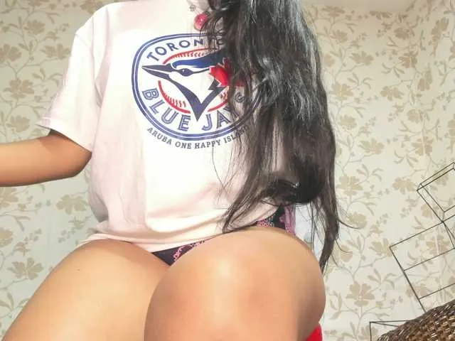 Live sex webcam photo for RebeccaRosse #271811308