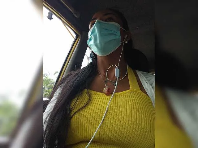 Live sex webcam photo for RebeccaRosse #272676359