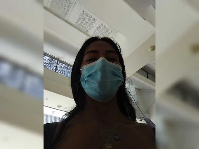 Live sex webcam photo for RebeccaRosse #272725749