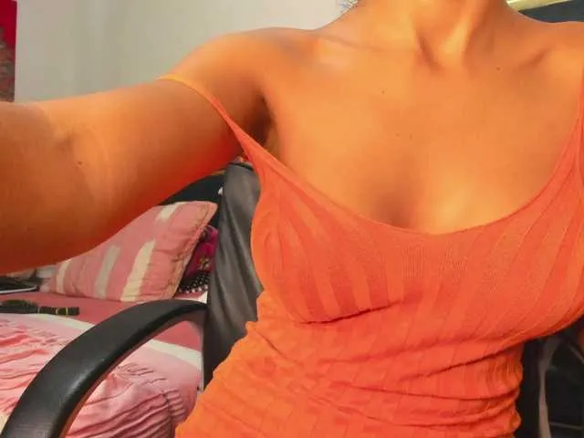 Live sex webcam photo for RebeccaRosse #273415361