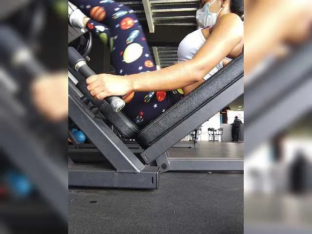 Live sex webcam photo for RebeccaRosse #273495896