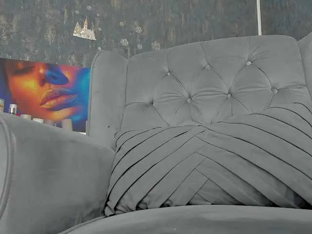 Live sex webcam photo for Rebeccaa18 #277168919