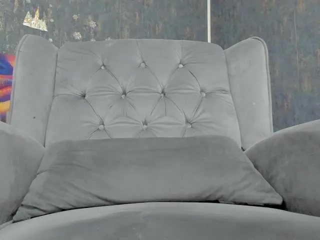 Live sex webcam photo for Rebeccaa18 #277246864