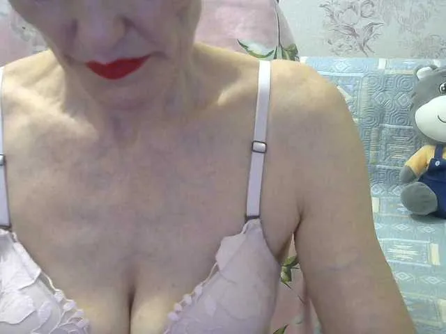 Live sex webcam photo for Red-Rose-777 #291843612