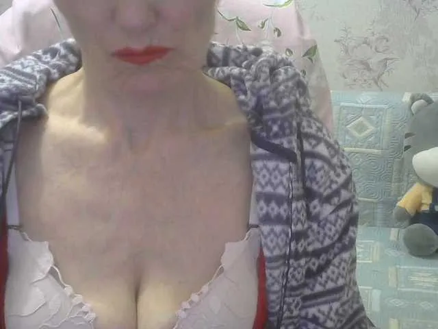 Live sex webcam photo for Red-Rose-777 #292090589