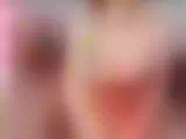Live sex webcam photo for Red-hot-lips #274422813