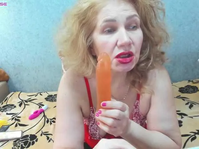 Live sex webcam photo for Red-hot-lips #293542814