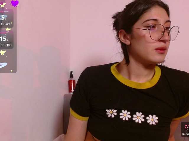 Live sex webcam photo for Red-moonn #291337254