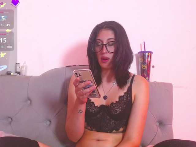 Live sex webcam photo for Red-moonn #292066890