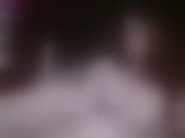 Live sex webcam photo for Red-moonn #293899303