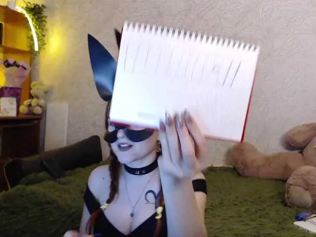 Live sex webcam photo for Red-with1 #272621663