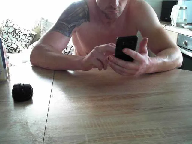 Live sex webcam photo for Red7-62 #276198579