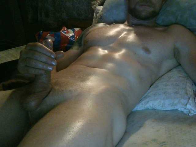 Live sex webcam photo for Red7-62 #290030883