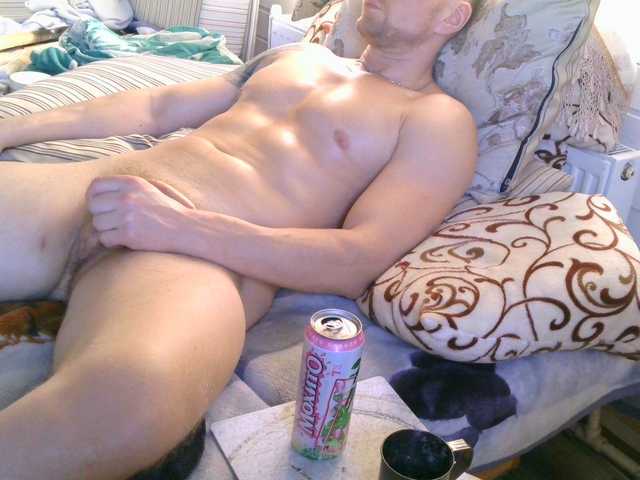 Live sex webcam photo for Red7-62 #290642194