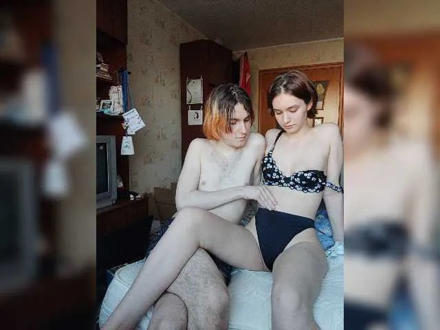 Live sex webcam photo for RedDawnXMist #273098917