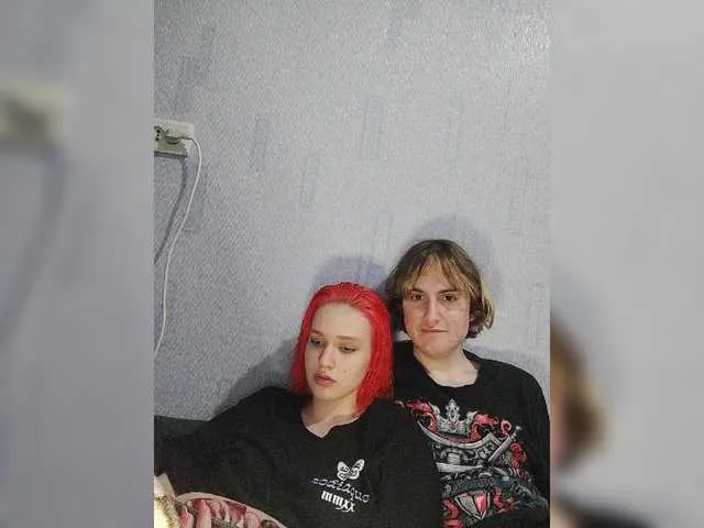 Live sex webcam photo for RedDawnXMist #273981096