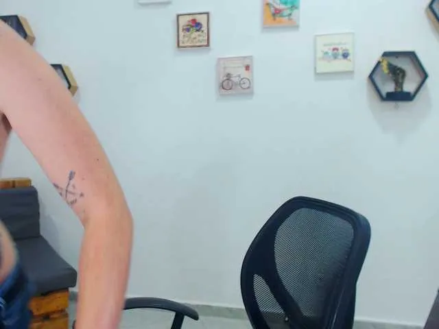 Live sex webcam photo for RedFury1 #271890668