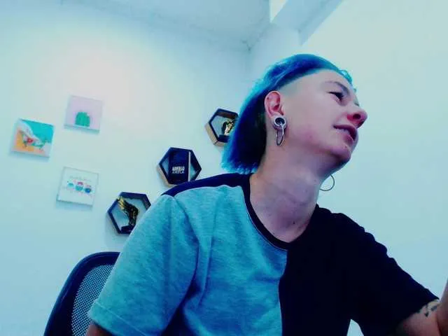 Live sex webcam photo for RedFury1 #272602273