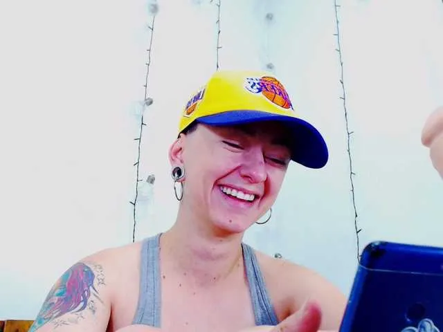 Live sex webcam photo for RedFury1 #272734351