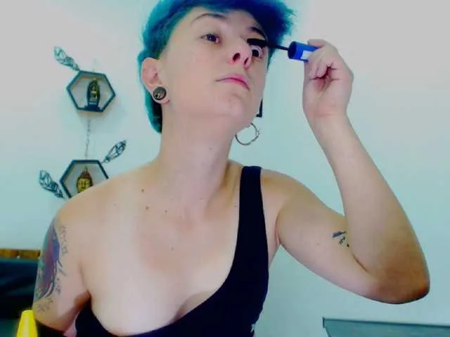 Live sex webcam photo for RedFury1 #273058623