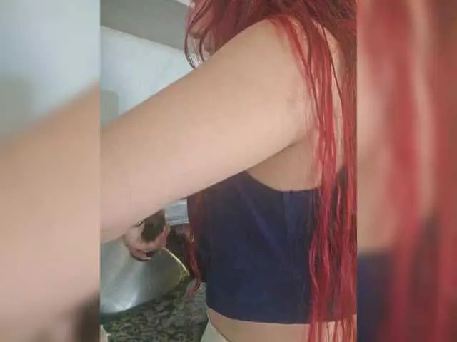 Live sex webcam photo for RedGaia #290382581