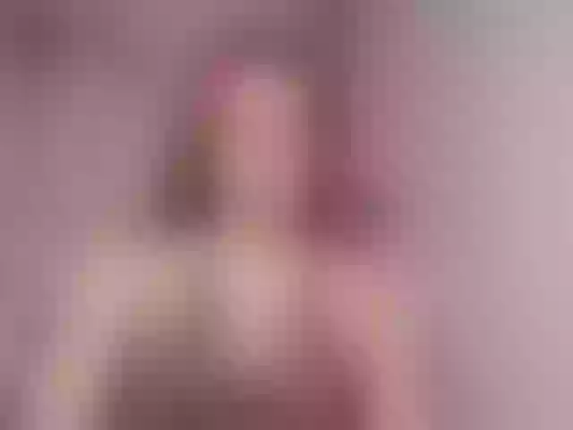 Live sex webcam photo for RedHeadSusy #291785488