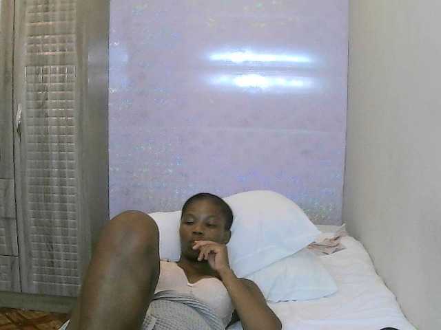 Live sex webcam photo for RedLips2426 #272012063