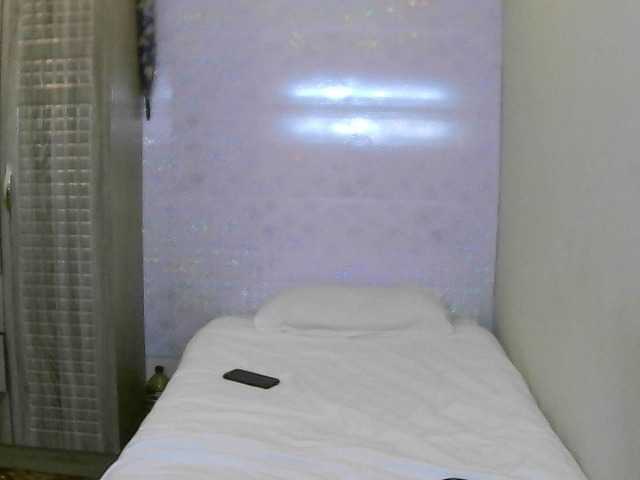 Live sex webcam photo for RedLips2426 #272114237