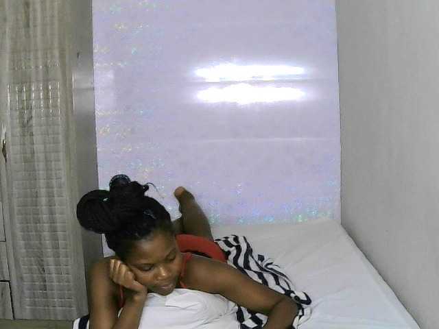 Live sex webcam photo for RedLips2426 #272717392