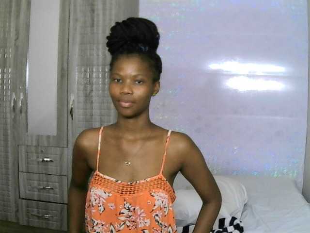 Live sex webcam photo for RedLips2426 #272730024