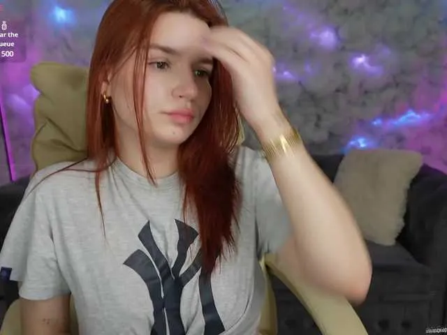 Live sex webcam photo for RedShinee #290133115