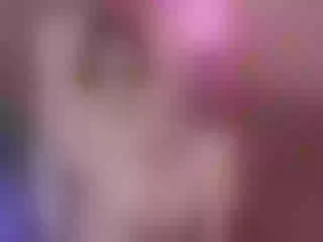 Live sex webcam photo for RedShinee #290696075
