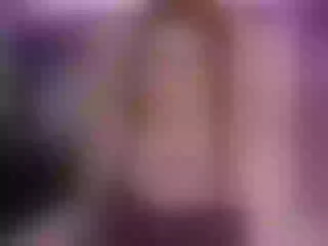 Live sex webcam photo for RedShinee #291884532