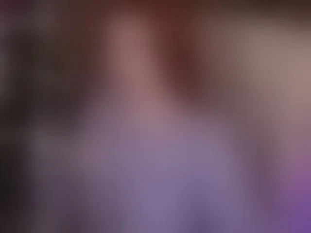 Live sex webcam photo for RedShinee #292659232